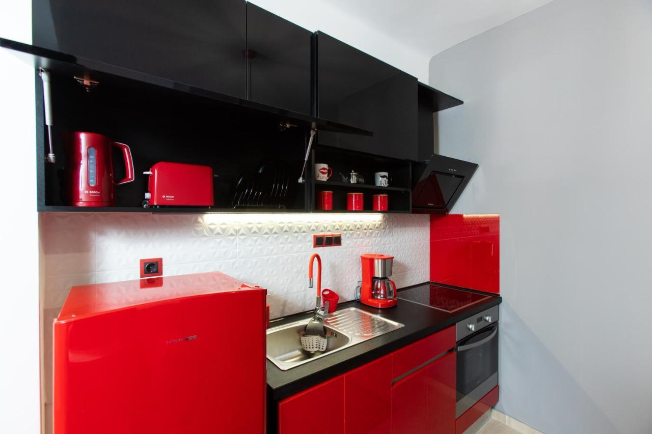 Downtown Luxury Boutique Suites : The Red Suite Soluň Exteriér fotografie
