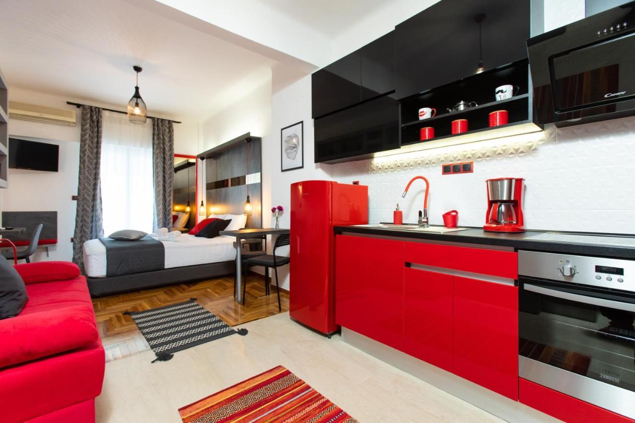 Downtown Luxury Boutique Suites : The Red Suite Soluň Exteriér fotografie
