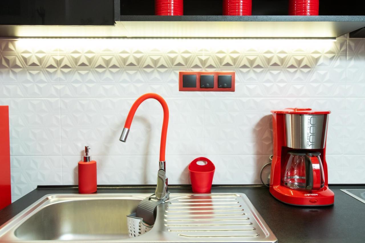 Downtown Luxury Boutique Suites : The Red Suite Soluň Exteriér fotografie