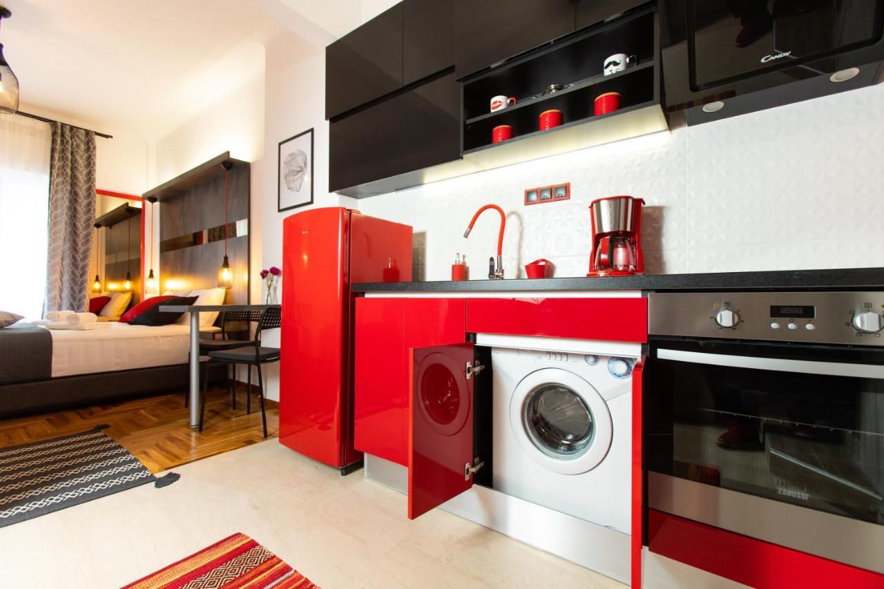 Downtown Luxury Boutique Suites : The Red Suite Soluň Exteriér fotografie